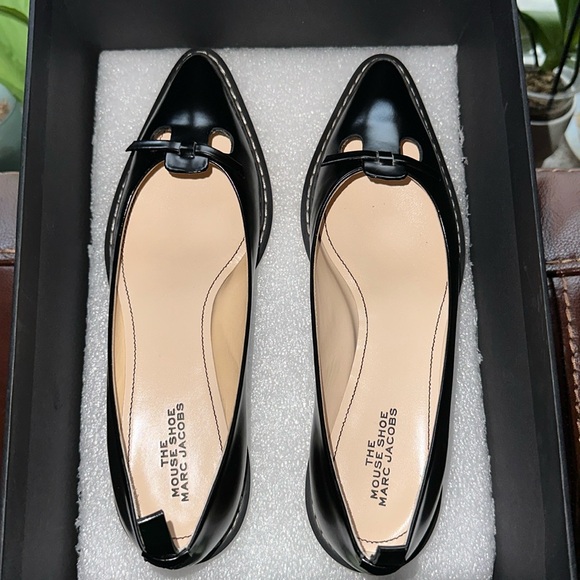 🔥🔥🔥NEW Marc Jacobs The Mouse Shoe Demi-Wedge Black Pointy Flats Shoes - Picture 3 of 9